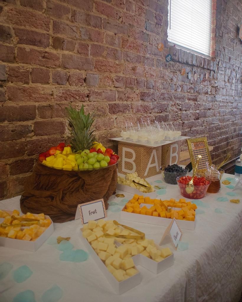 Dessert table detail